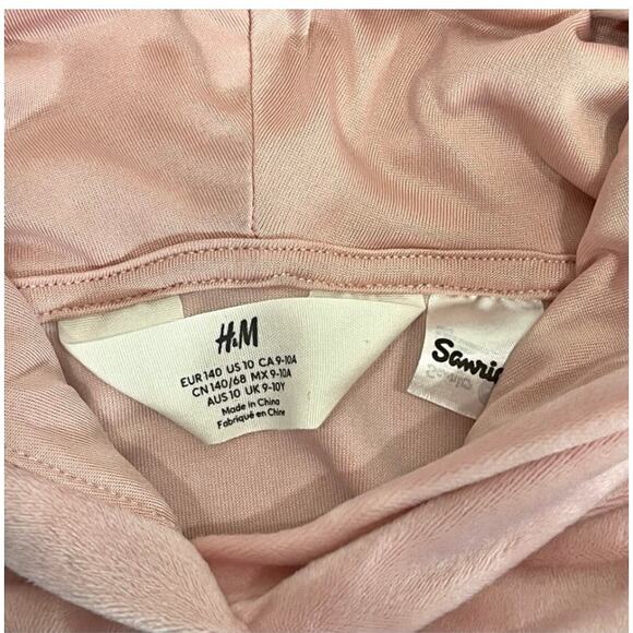 Hello Kitty Sanrio x H&M Pink Velour Girls Set - Picture 14 of 14